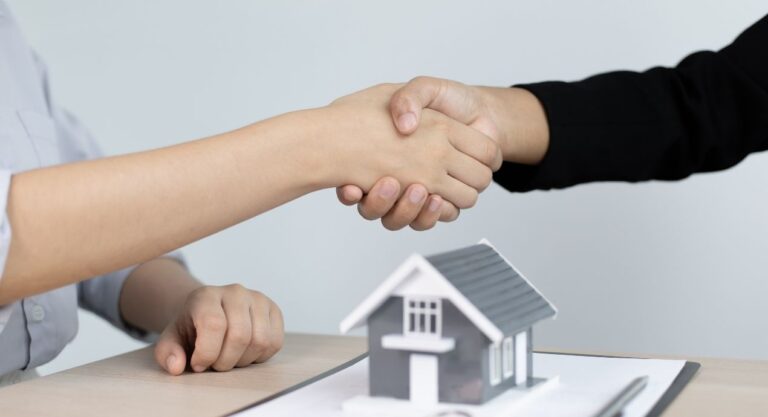 Realtors in Woodland Hills